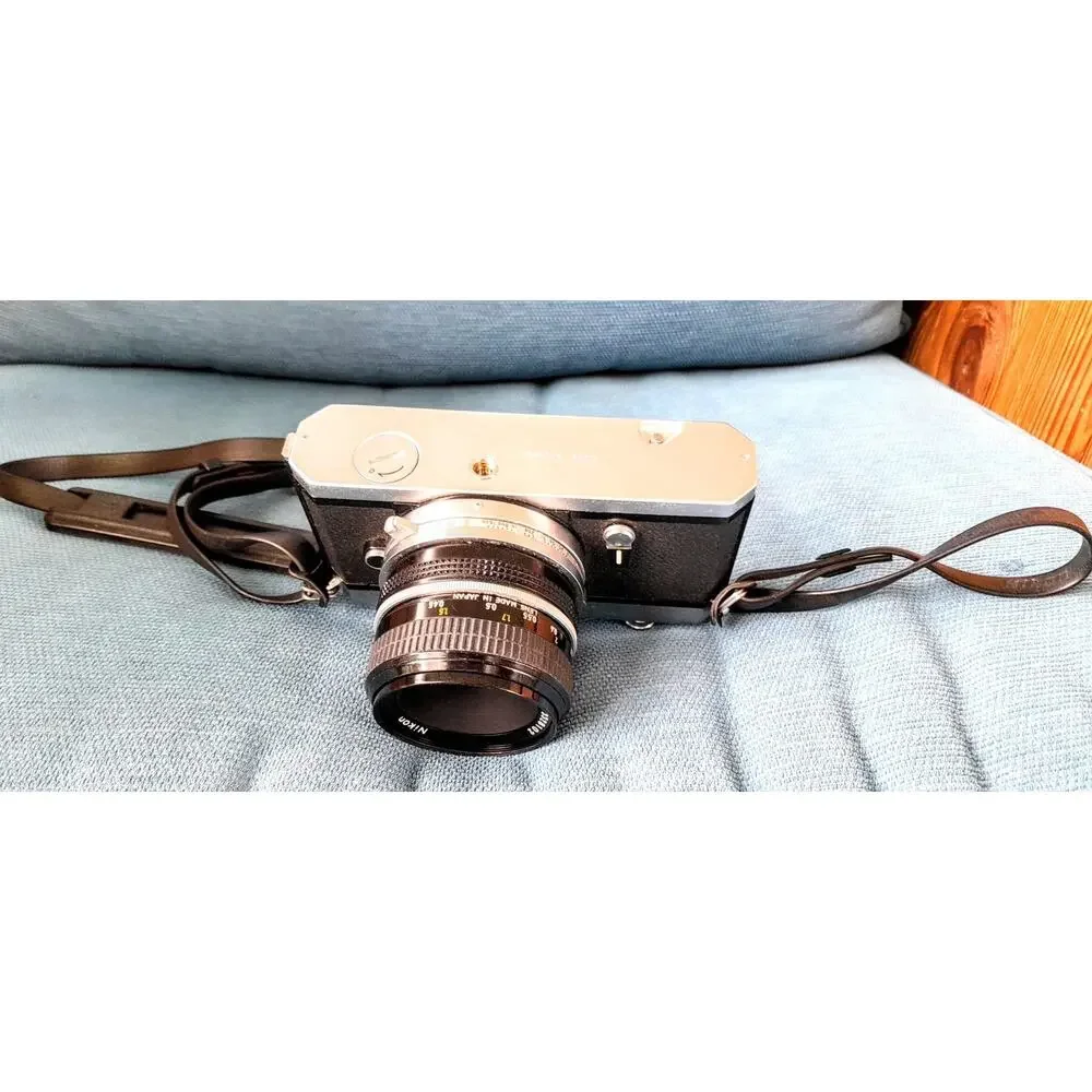 Nikon Nikkormat FTn Silver Film SLR Camera Nikkor-H f/2 50mm Lens - Excellent Co